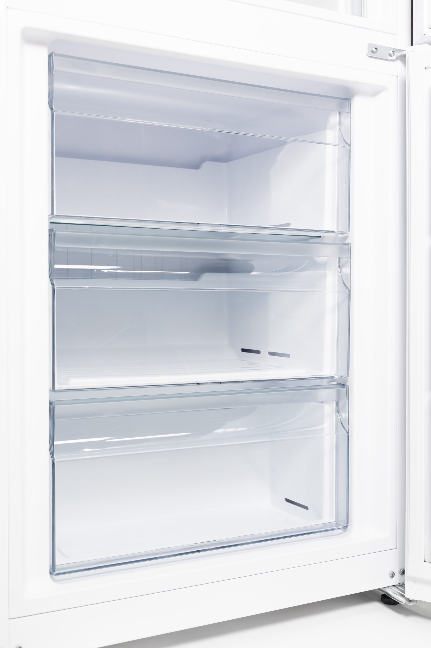 Helkama LowFrost-jääkaappipakastin integroiduilla kahvoilla (oikeakätinen) - Image 5